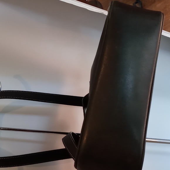 Coach - D13-7776 - All Leather Hampton Market Lunch Tote/Shoulder Bag - Black - Picture 7 of 13